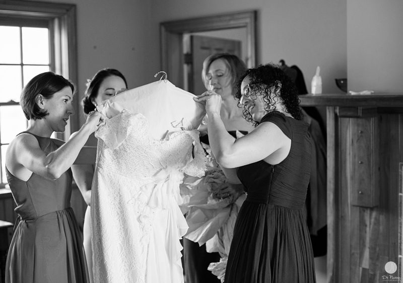 06 Black and White Bride Photos