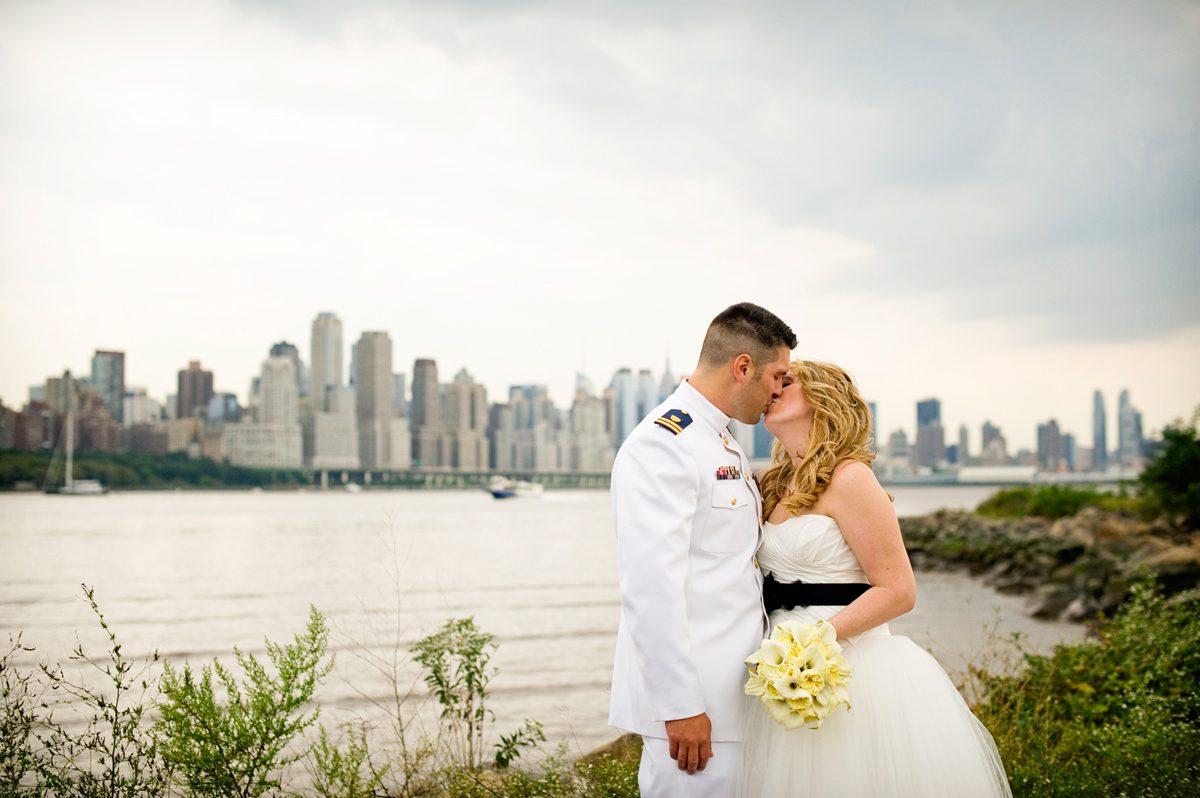 174-Best-Places-for-NYC-Skyline-Wedding-Photos