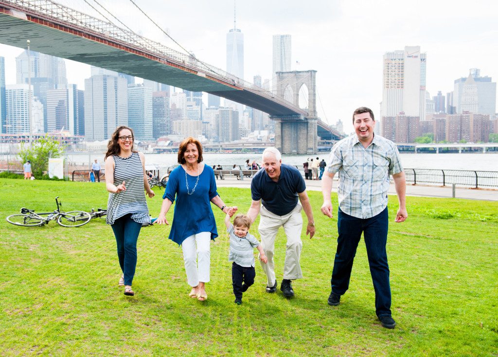 Family Photos with Brooklyn Bridge 