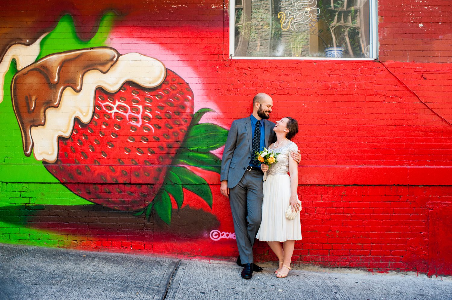 Cool Street Art Wedding Photos