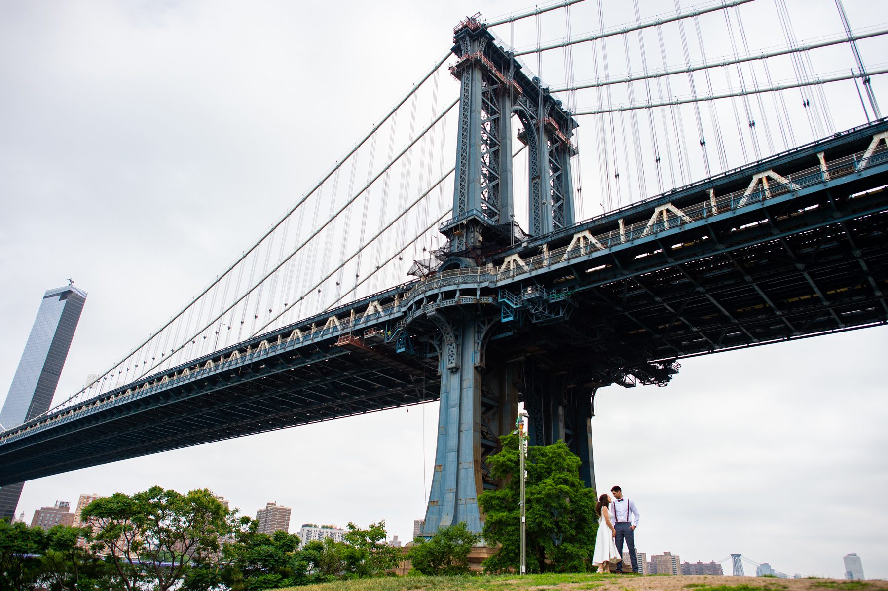 Couple with Manhattan Bridge Wedding Photo