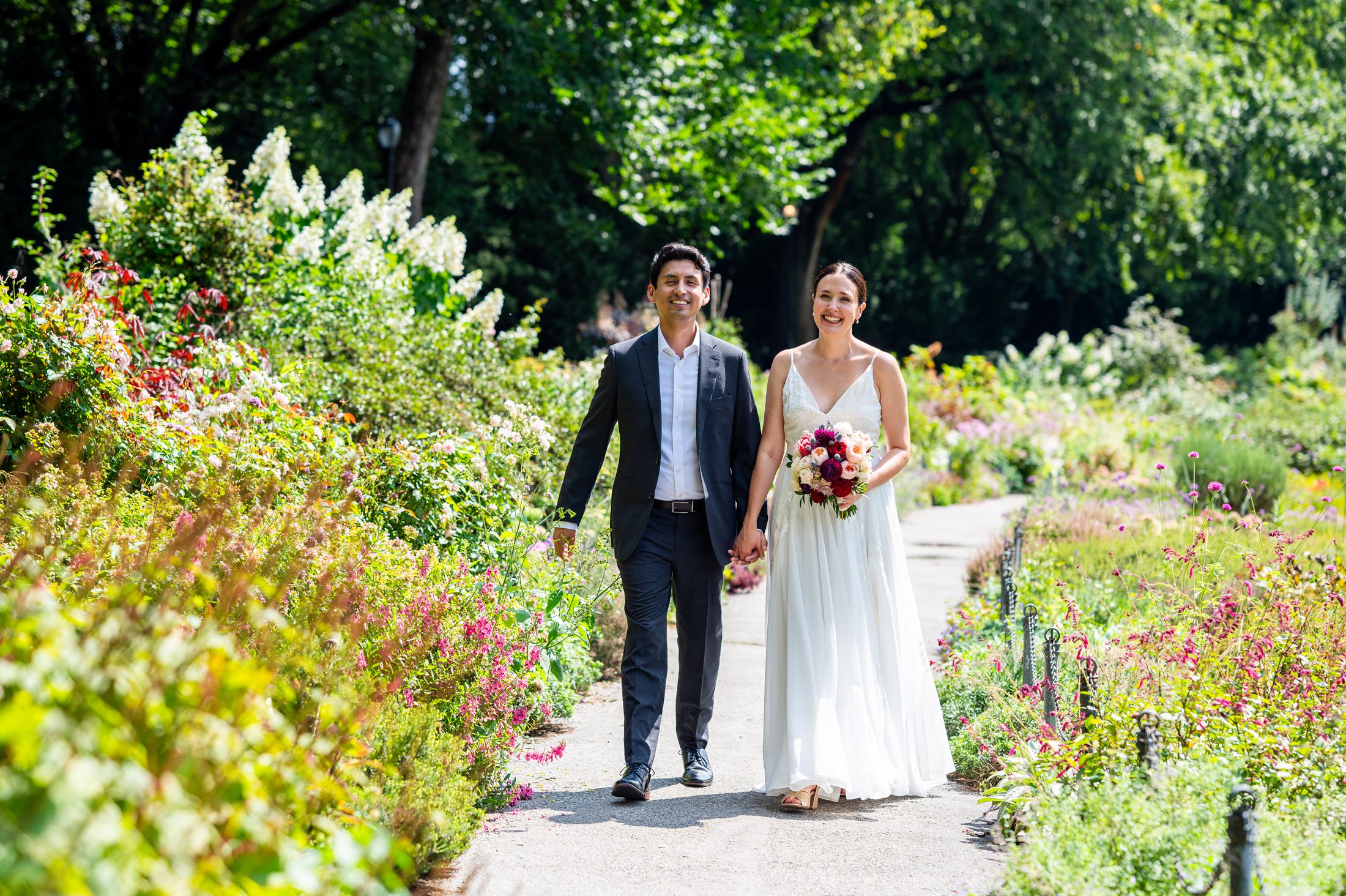 Fort Tryon Park Wedding Photos in Summer