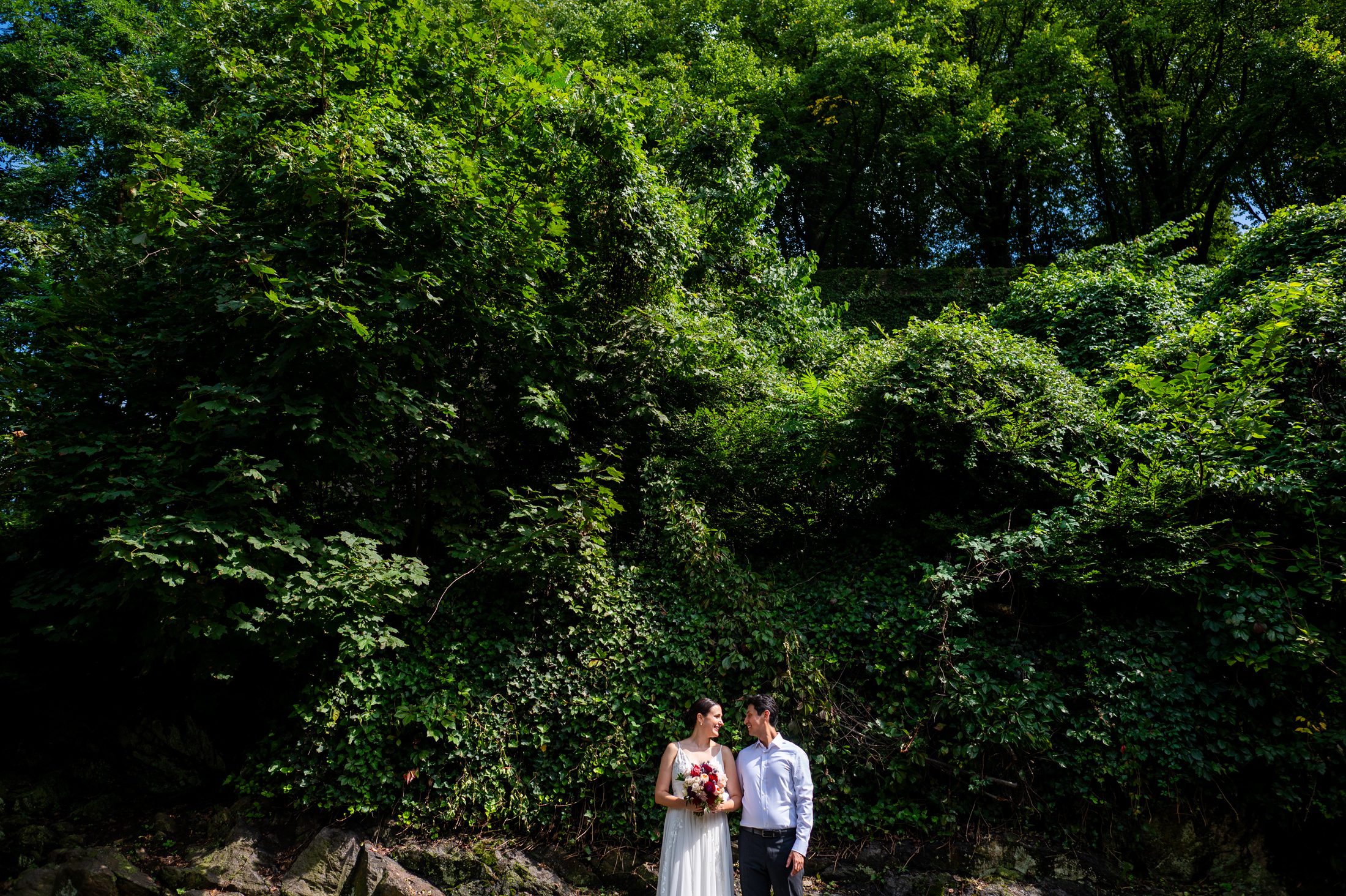 Bride and Groom in Fort Tryon Park 