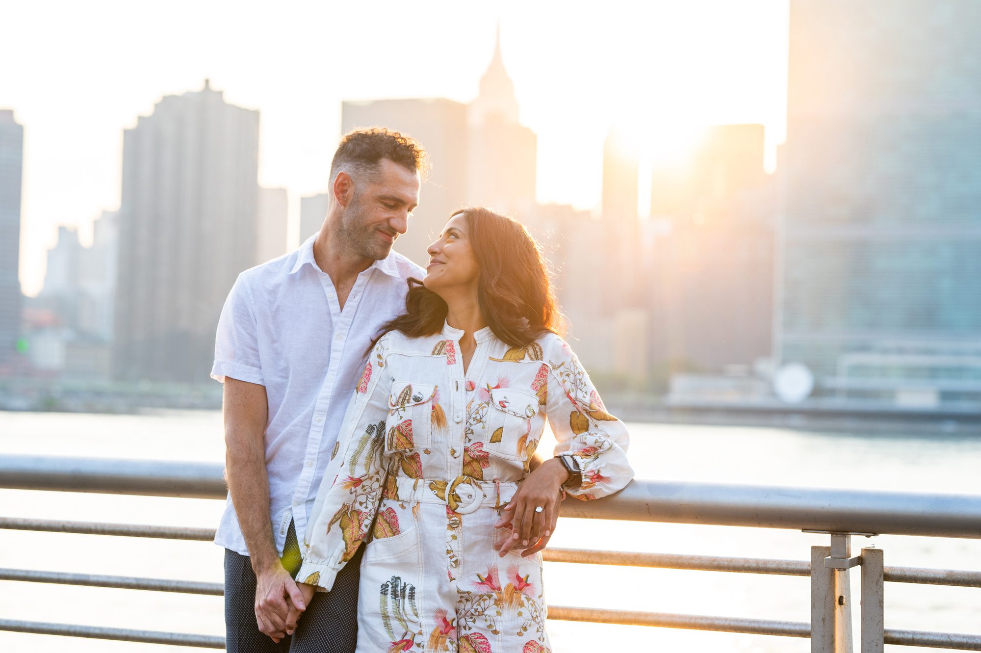 Sunset engagement photos in Gantry Park