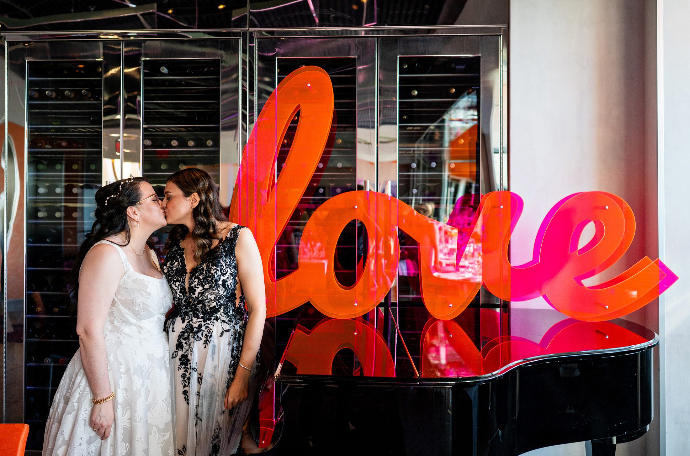 Wedding photos in Museum of Art and Design in New York City