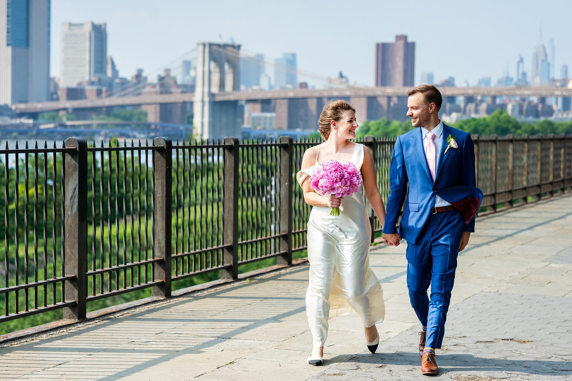 Wedding couple on the Brooklyn Promenade 