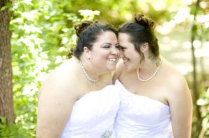c44-BrookeandKristen003.jpg